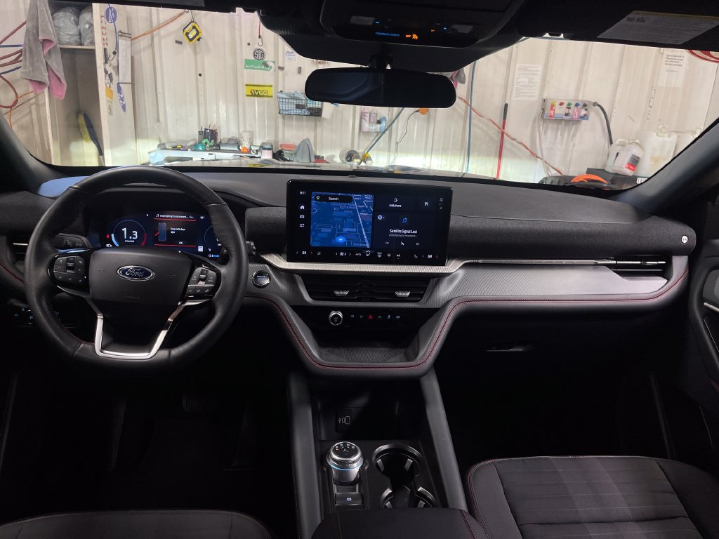 Used 2026 Ford Explorer ST-Line AWD/4WD image 18
