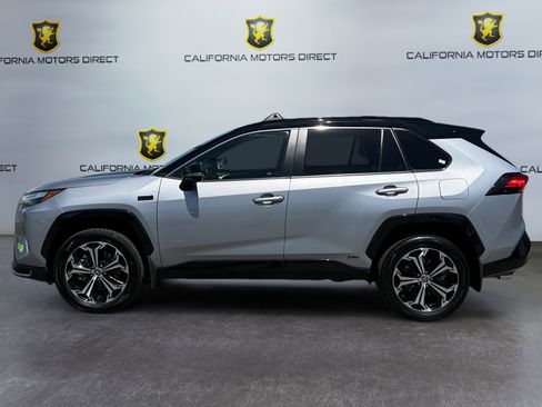 Used 2022 Toyota RAV4 XSE AWD/4WD image 2