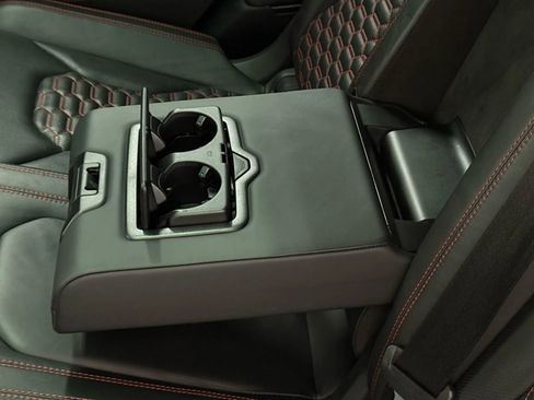 Used 2021 Lamborghini Urus image 64