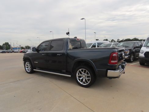 Used 2020 RAM 1500 Laramie AWD/4WD image 16