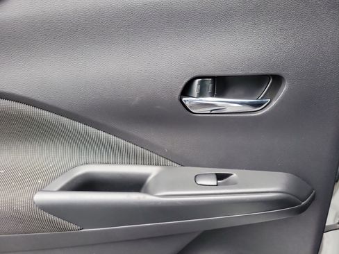 Certified 2020 Nissan Kicks SV image 12