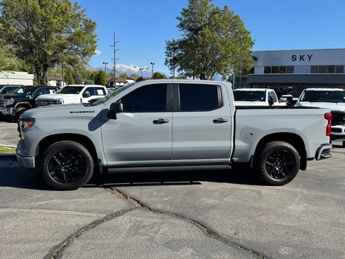 Used 2024 Chevrolet Silverado 1500 Custom w/ LPO, Dark Essentials Package AWD/4WD image 10