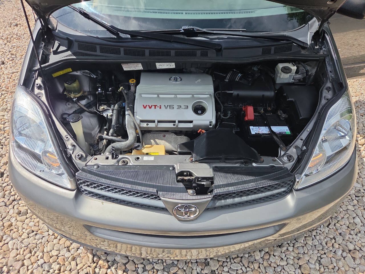 Used 2005 Toyota Sienna LE w/ LE Pkg 5 FWD image 13