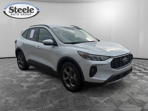 Used 2025 Ford Escape ST-Line Select AWD/4WD image 7