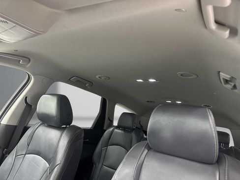 Used 2018 Buick Enclave Essence w/ Trailering Package AWD/4WD image 17