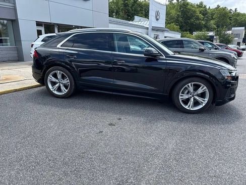 Used 2023 Audi Q8 Prestige w/ Prestige Package AWD/4WD image 3