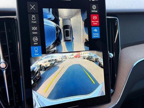 New 2026 Volvo XC60 B5 Plus w/ Protection Package Premier image 15