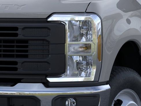 New 2025 Ford F350 XL w/ XL Driver Assist Package image 18