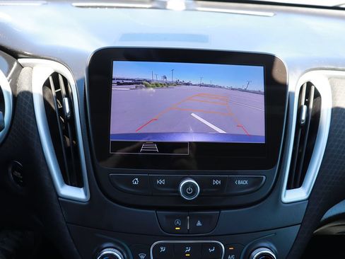 Used 2023 Chevrolet Malibu LT FWD image 25