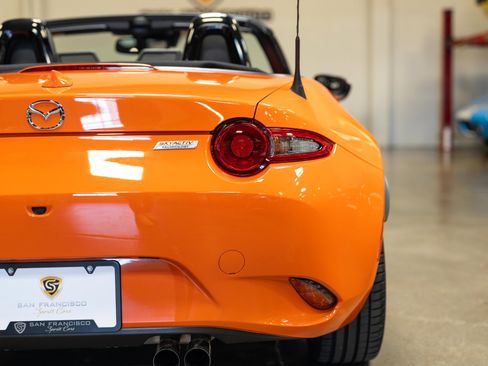 Used 2019 MAZDA MX-5 Miata 30th Anniversary image 41