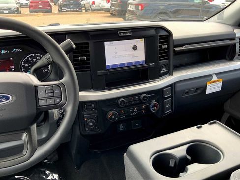 New 2026 Ford F250 XLT w/ FX4 Off-Road Package image 6