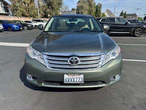 Used 2011 Toyota Avalon image 5