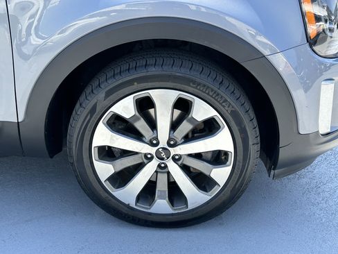 Certified 2022 Kia Telluride S FWD image 15