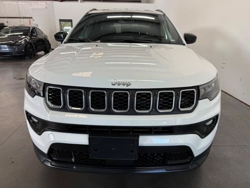 Used 2024 Jeep Compass Latitude AWD/4WD image 5