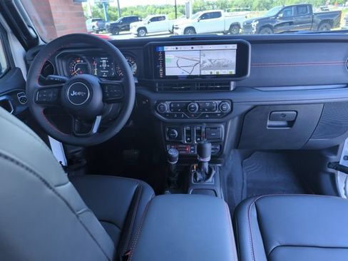Used 2024 Jeep Wrangler Rubicon w/ Technology Group AWD/4WD image 14