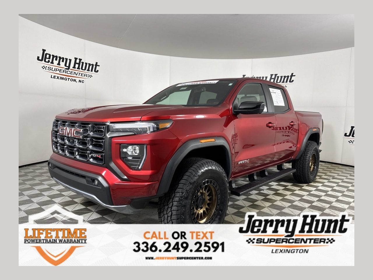 Used 2024 GMC Canyon AT4 w/ AT4 Premium Package AWD/4WD image 1