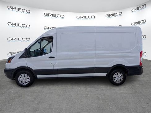 Used 2018 Ford Transit 250 148 Medium Roof RWD image 4