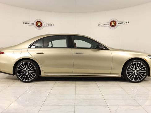 Used 2023 Mercedes-Benz S 580 4MATIC Sedan image 3