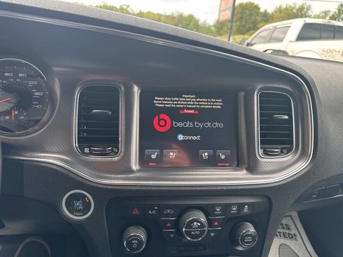 Used 2012 Dodge Charger SXT Plus image 29