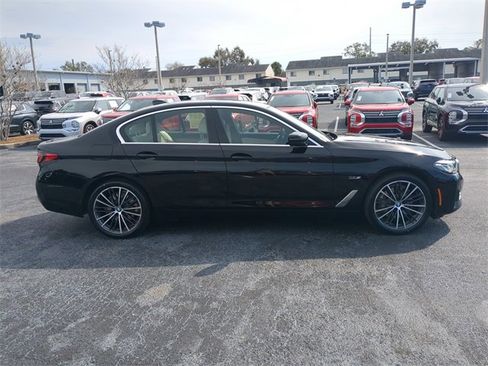 Used 2023 BMW 530e xDrive image 5