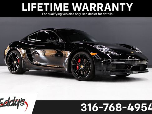 Used 2025 Porsche 718 Cayman S w/ Sportdesign Package RWD image 1