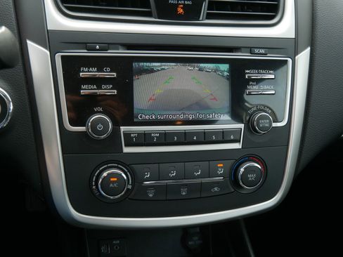 Used 2017 Nissan Altima 2.5 SR w/ Midnight Edition Package image 19