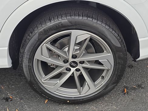 New 2025 Audi Q3 2.0T Premium image 33