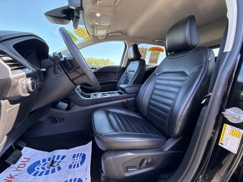 Used 2023 Ford Edge SEL w/ Convenience Package image 9