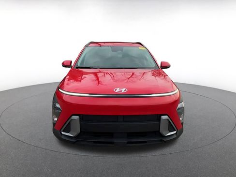 Used 2025 Hyundai Kona SEL image 4