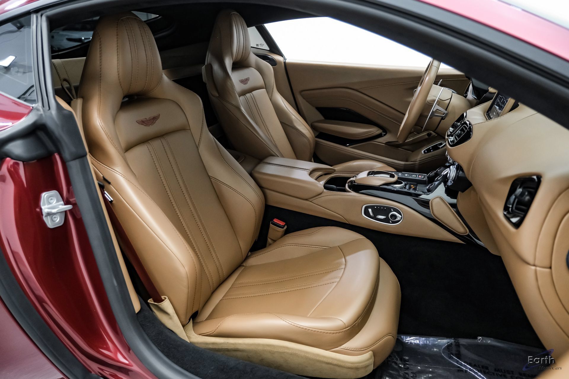 Used 2020 Aston Martin V8 Vantage Coupe RWD image 53