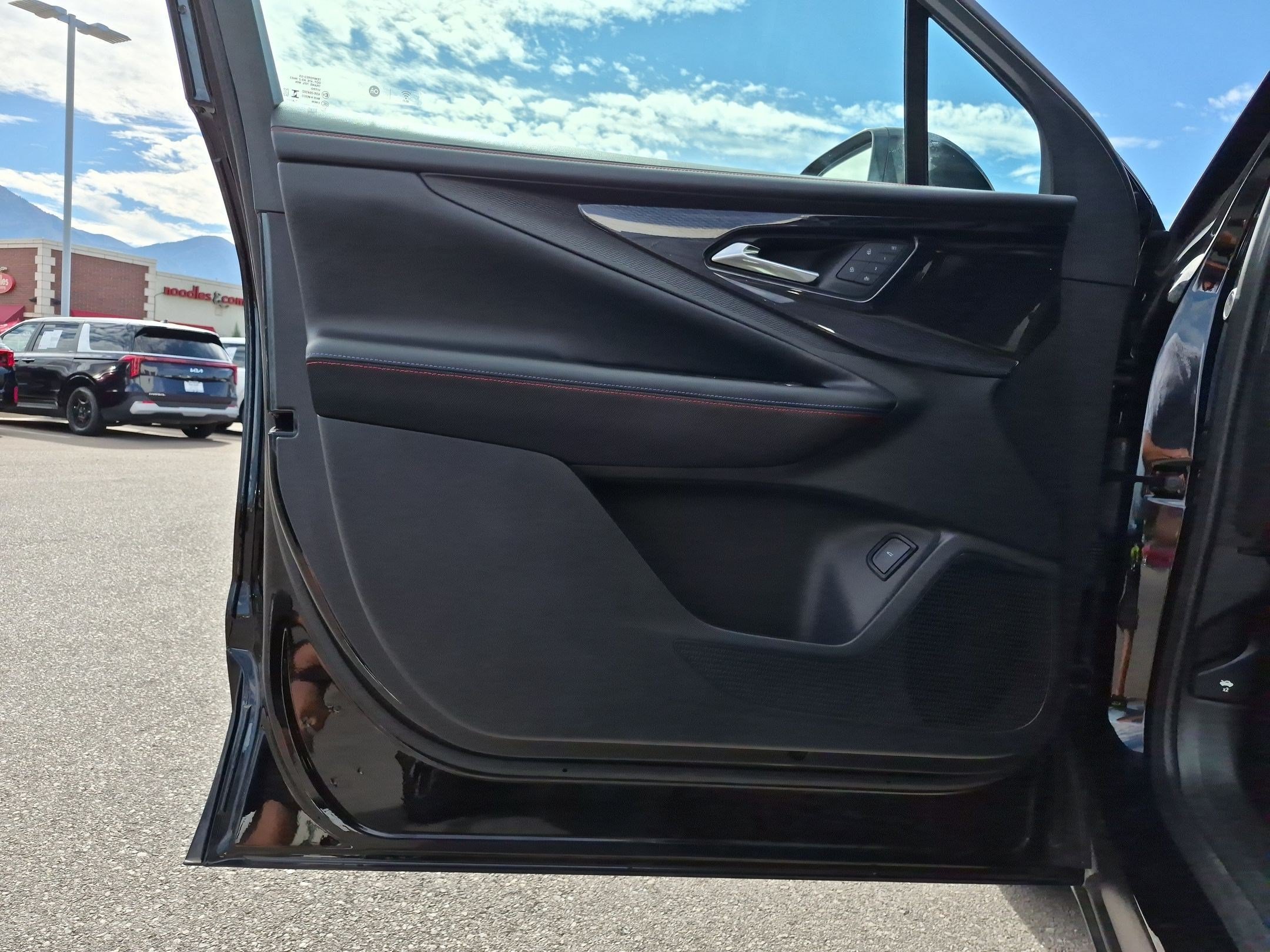 Used 2025 Chevrolet Blazer EV RS AWD/4WD image 15