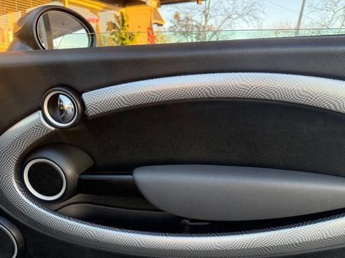 Used 2010 MINI Cooper S image 12