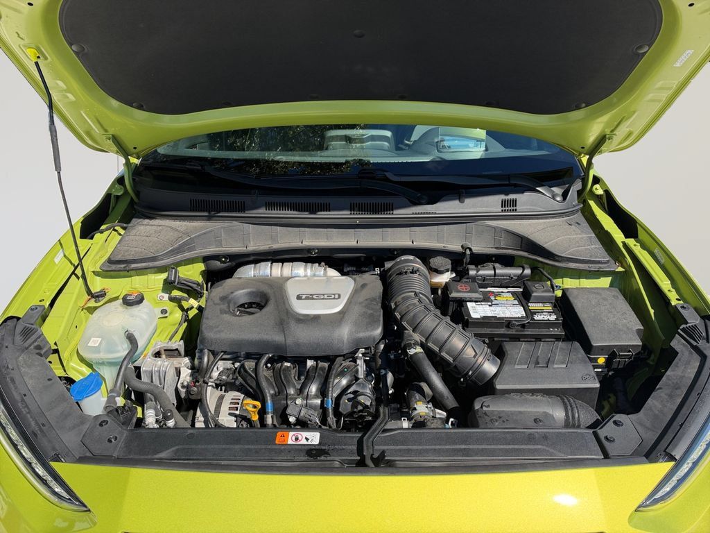 Used 2020 Hyundai Kona Ultimate w/ Cargo Package FWD image 19
