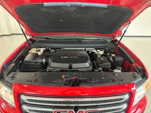 Used 2016 GMC Canyon SLE w/ All Terrain Package AWD/4WD image 31