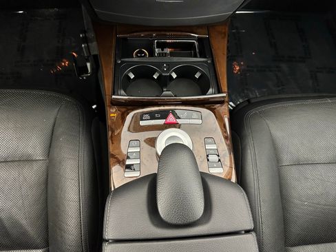 Used 2011 Mercedes-Benz S 550 4MATIC image 17