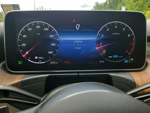 Used 2022 Mercedes-Benz C 300 Sedan image 32