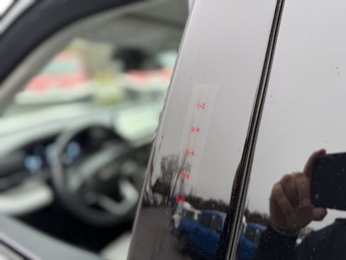 Certified 2025 Ford Explorer Platinum w/ Ultimate Package image 14