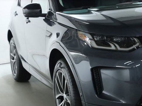 Used 2025 Land Rover Discovery Sport S image 12