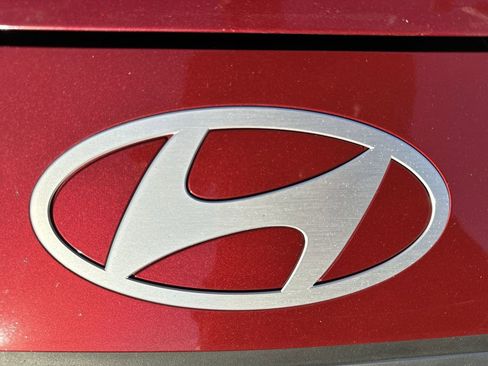 Used 2024 Hyundai Elantra SEL image 27