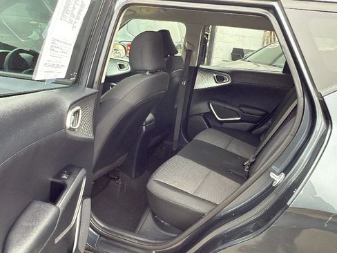 Used 2020 Kia Soul LX FWD image 28