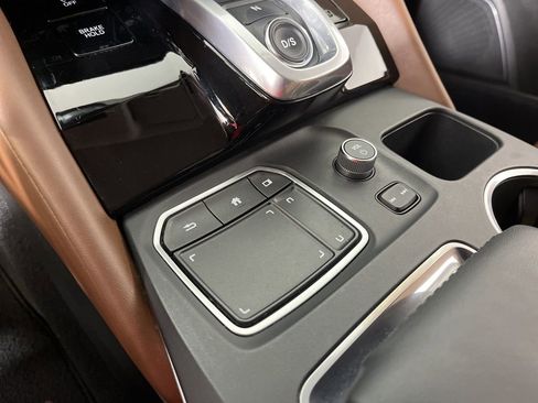 Used 2023 Acura MDX SH-AWD w/ Technology Package image 36