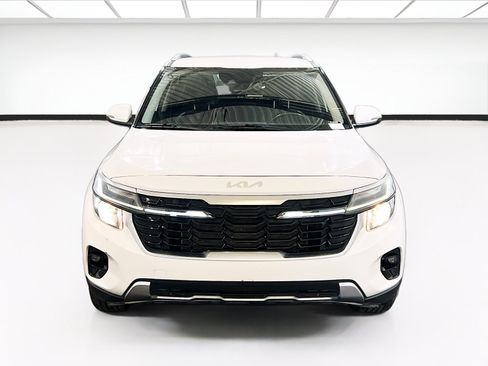 Used 2024 Kia Seltos S AWD/4WD image 2
