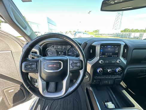 Used 2021 GMC Sierra 1500 SLT w/ SLT Premium Plus Package AWD/4WD image 11