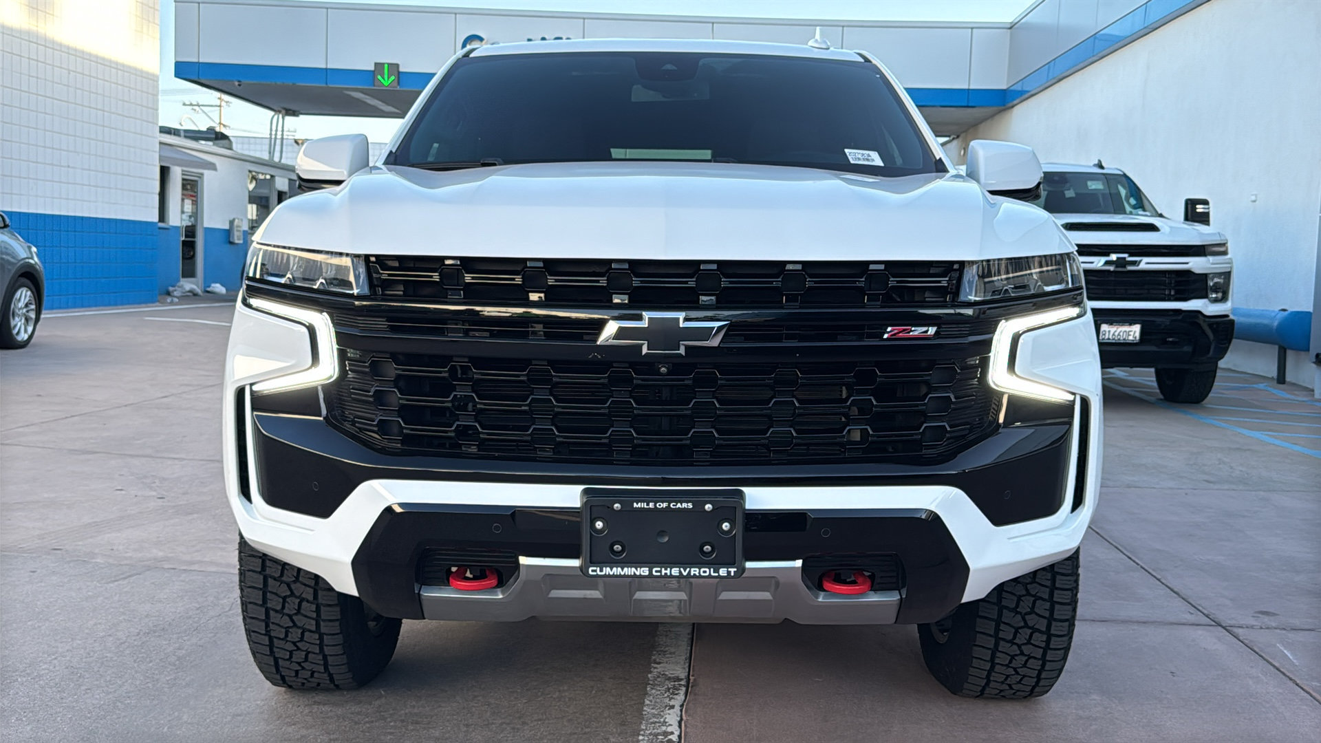 Used 2023 Chevrolet Tahoe Z71 w/ Z71 Off-Road Package AWD/4WD image 4