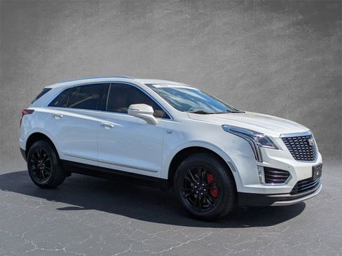 Certified 2023 Cadillac XT5 Premium Luxury w/ LPO, Floor Liner Package image 7