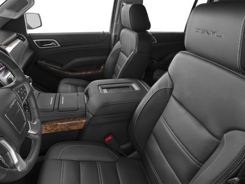 Used 2017 GMC Yukon XL Denali w/ Open Road Package AWD/4WD image 12