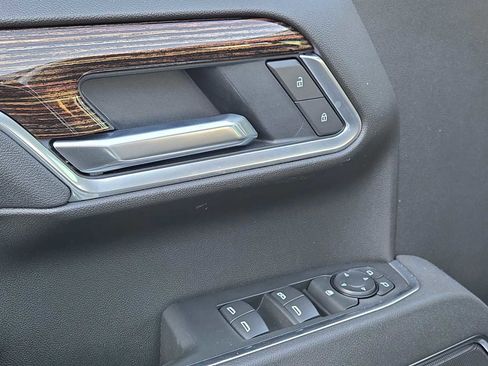 Used 2025 GMC Sierra 1500 Elevation w/ X31 Off-Road Package image 20