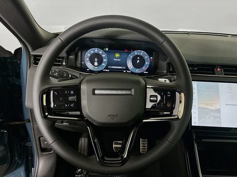 Used 2026 Land Rover Range Rover Evoque Dynamic SE AWD/4WD image 12