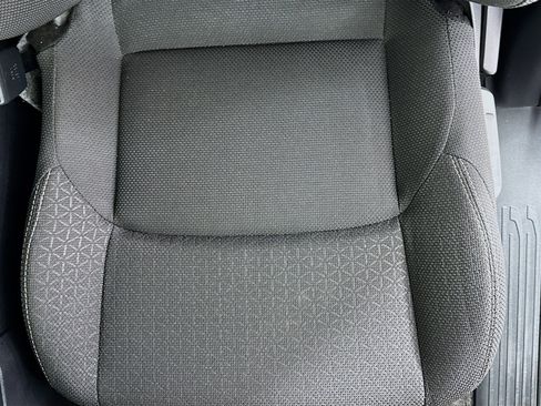 Certified 2025 Toyota 4Runner SR5 AWD/4WD image 18