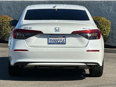 Used 2023 Honda Civic Touring image 8